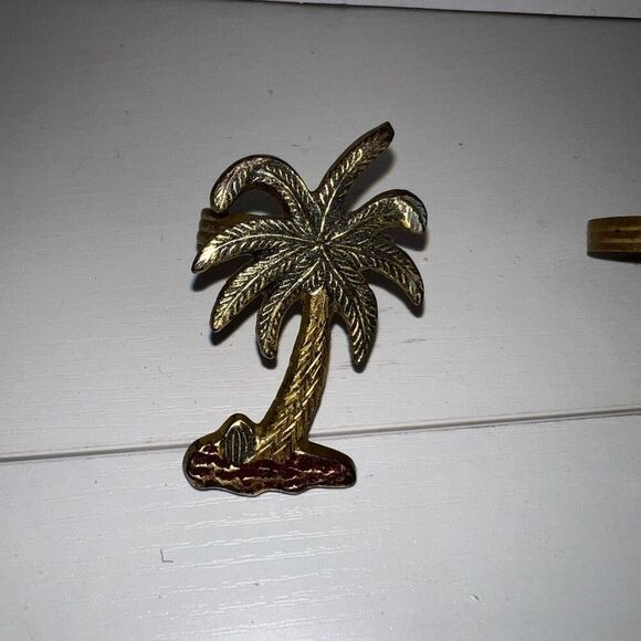 Brass Palm Tree Napkin Ring Set of 4 Napkin Holders Tropical Palm Trees Beach - Picture 6 of 8